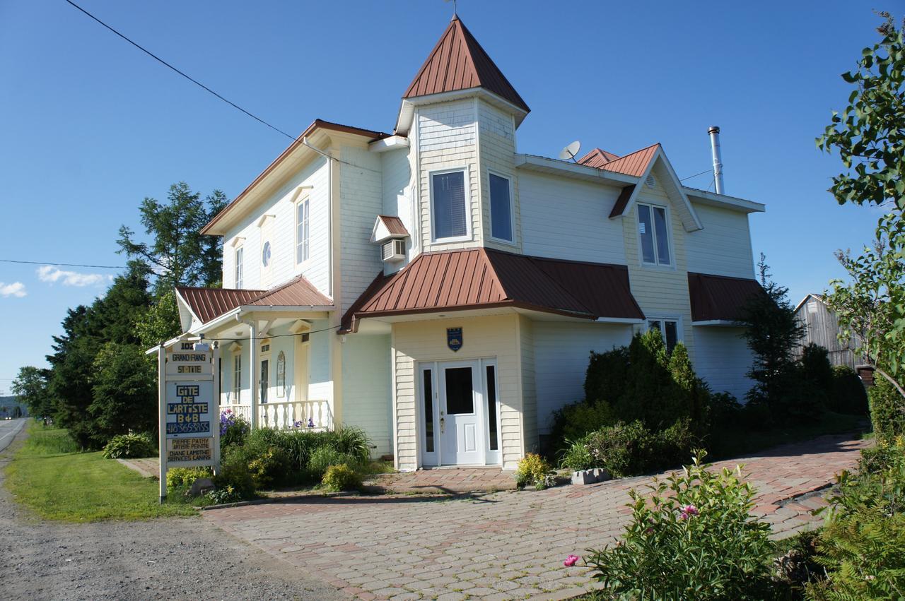 Gite De L'Artiste Saint-Tite Exterior foto